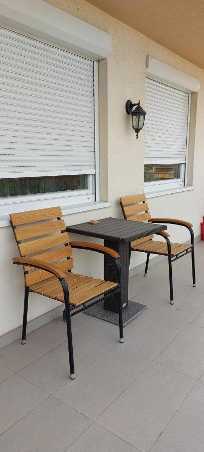 Plavi Zec Apartment Subotica Bagian luar foto